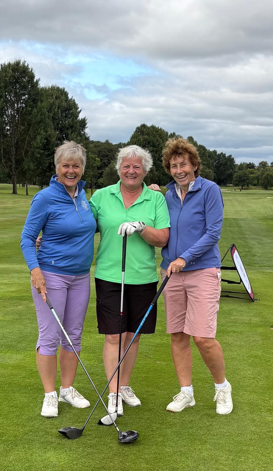 LADIES TRI AM 2026